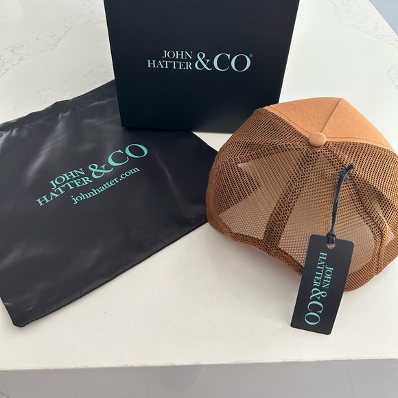 John Hatter & CO Luxury Caps - Picture 5 of 5